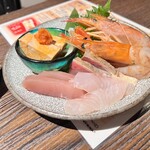 Akegarasu - 本日の鮮魚盛り