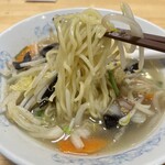 Gyouza No Manshuu - 麺アップ