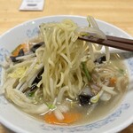 Gyouza No Manshuu - 麺半分　30円引き