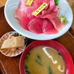 宮本商店 2号店 - 特選2種マグロ丼(税込1760円)