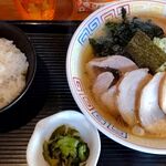 中華そば ちくりん - 豚バラチャーシュー麺1050円+小ライス100円=1150円