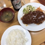 Ajiichi - とんかつ定食1100円