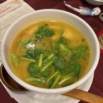 Asiatique - 本日のスープ（チキンの香草スープ）
