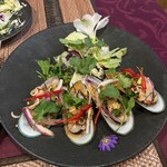 Asiatique - ムール貝の香草蒸し