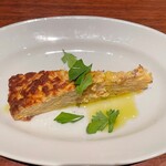 カッフェ・クラシカ - 新玉葱とドライトマトのフリッタータ