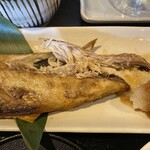 和久 - 塩さば綺麗に仕事してあり葉蘭以外何も残りません