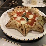 リストピッツァ バイ ナポリスタカ 麻布台ヒルズ店 - 