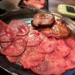 焼肉 朧 - 