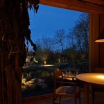 noma - 20時を過ぎて暗くなってきました。