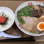 博多だるま JAPAN - ラーメン煮玉子入・明太子丼