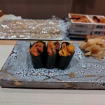 銀座のみこ寿司 - うに3貫