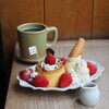 MOVE CAFE - 苺とメレンゲのプリンアラモード（1400円） アメリカーノ（650円）