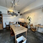 MOVE CAFE - 店内の様子