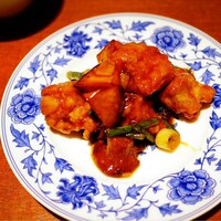 老四川 飄香小院 - 鶏の唐揚げ四川ピリ辛甘酢炒め
