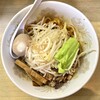ロッキー - ・汁なし 200g 930円/税込
・味玉 120円/税込