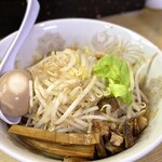 ロッキー - ・汁なし 200g 930円/税込
・味玉 120円/税込