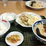 テンホウ  - ミニタンタンメン定食、940円。