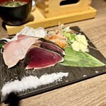 Tosa Warayaki Ryuujim Maru - 塩たたき盛り合わせ定食