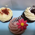 LOLA'S Cupcakes - 