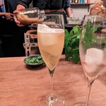 Seminare Karuizawa - 口内の食べ物を嚥下した後、舌上に残る余韻にノンアルを当てるようにしてみてください。衝突する、洗い流す、風味がのっかる。この３つのどれかになるかと