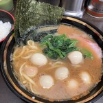 横濱家系ラーメン 勝鬨家 - 