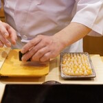 日本橋蛎殻町 すぎた - こ、これは、大量の小柱！