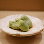 日本橋蛎殻町 すぎた - ◆そら豆 口に優しく着地すると、ほろりと柔らかな茹で加減から香りを膨らませる。