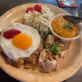 アジアンカフェダイニング・トゥルーチャ_0