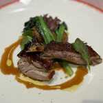 レフ アオキ - 肉メイン スペアリブのスパイシーなキャラメリゼ