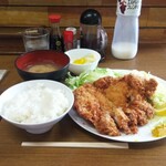 幸 - ジャンボチキンカツ定食(1100円)