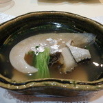 トゥ・ラ・ジョア - 一生忘れられない料理その６．由布院の天然スッポンと生姜だけのスープでもどした、中国から取り寄せたウバ鮫のフカヒレ（絶品：２月）