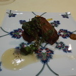 トゥ・ラ・ジョア - 初めて食べたなにわ黒牛（もちろん自家熟成）、付け合わせは何と自家製の蘇！！！