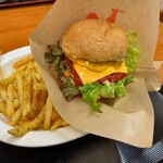 Kafe Ando Jibie - イノシカチーズバーガーのセット