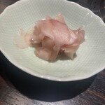 虎きよ - 自家製ガリ　¥300