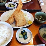 だいこく食堂 - お楽しみ定食（特大エビフライ1本 ＋ にくフライ）¥1,485 タルタルソースなし