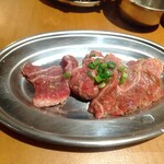大阪焼肉・ホルモン ふたご - 天肉塩