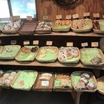 薪焼きパン 小麦堂 - 開店35分…既に売切れのものも(;´д｀)