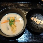 御料理 良所 - 蓬餅と筍の真薯