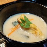 御料理 良所 - 蓬餅と筍の真薯