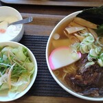 ラーメンレストラン ハヤシ - 料理写真: