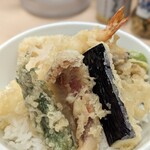 天丼・天ぷら本舗 さん天 - 金目鯛とアサリの天丼(大)