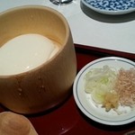 Koshitsu Izakaya Banya - すくい豆腐