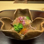 徳ㇵ本也 - 新玉ねぎ　蛍烏賊　北寄貝　菜の花　茗荷　酢味噌ゼリー