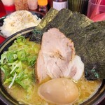 家系ラーメン王道 神道家 - 