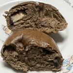 sopo bagel - ほうじ茶あんこクリームの断面