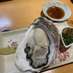 Hatsune Zushi - 岩牡蠣