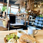 珈琲とコインランドリーのお店 ハレ - 