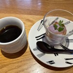 出汁と小鉢の和食 なのに - 