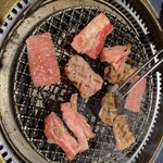 月波　炭火焼肉 - 