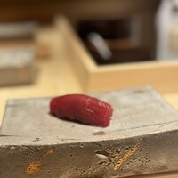 鮨 由う - 